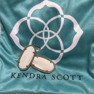 White/Silver Elle Kendra Scott Earrings